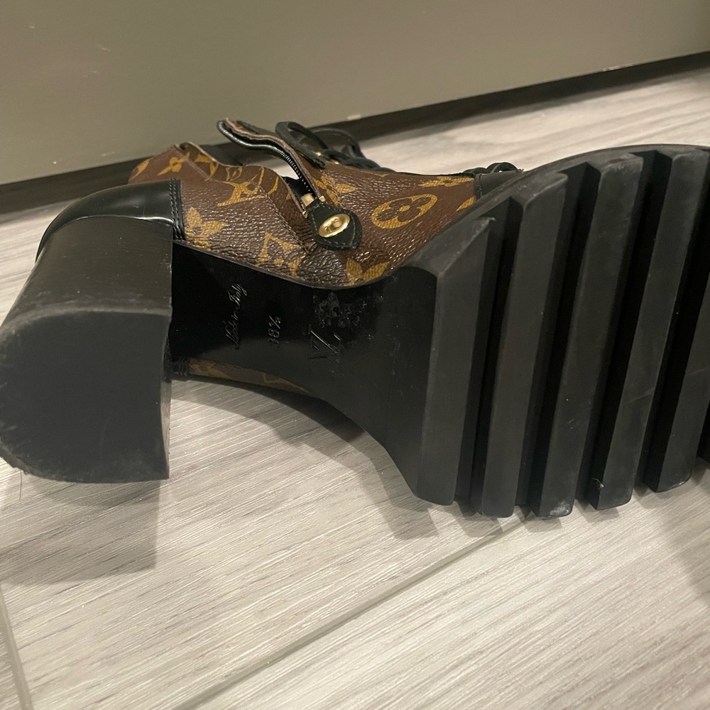 Authentic LV booties - Picture 4 of 6